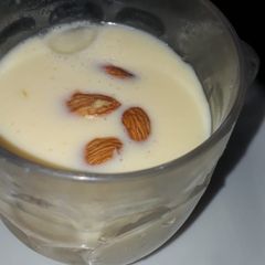 A picture of Mango shake.