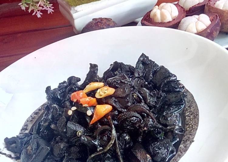 Cara mengolah Tumis Cumi Hitam Lezat