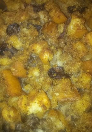 A picture of Momma's traditional Turkey stuffing.