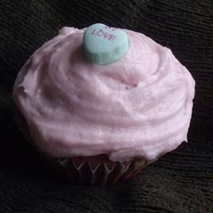 A picture of Light (or Dark) Beer Cupcakes!.