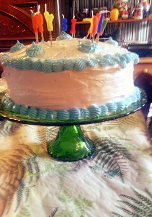 A picture of lemon gold cake.