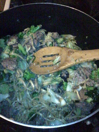 Simple Way Make Recipe beef with lomein noodles that is So Delicious, Perfect}