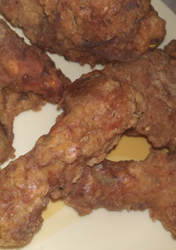 A picture of Simple KFC chicken.