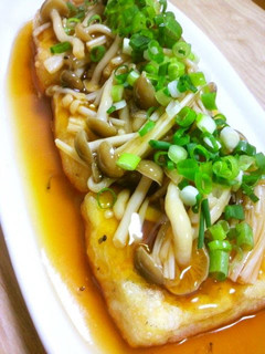 A picture of Easy Agedashi Tofu with Savory Mushroom Sauce.