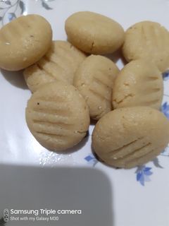 मावा पेड़ा (mawa peda recipe in Hindi) रेसिपी मुख्य फोटो