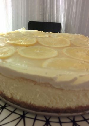 A picture of Lemon Cheesecake.