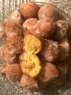 Una foto de Buñuelos de mandarina 🍊 riquísimos y económicos