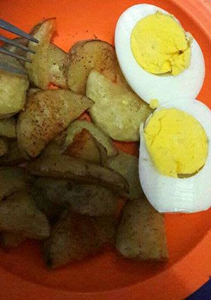Foto resep Baked Potato Wedges n boiled egg #DIET1000KALORI
