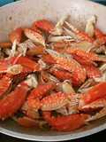 Càng ghẹ rang bơ muối tôm