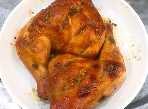 Hình của món Đùi gà góc tư nướng BBQ.