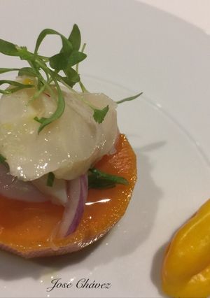 Foto principal de Ceviche de Viéiras con batata amarilla y naranja