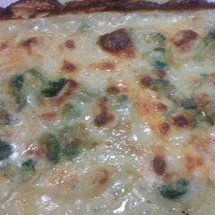 A picture of Potato and broccoli au gratin.