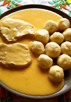Vadas, burgonya gombóccal recept fotója
