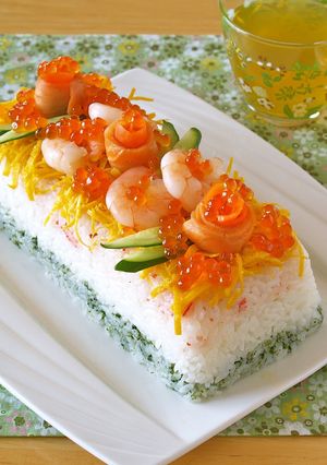 A picture of Juicy Sushi Cake with Crab for Doll's Festival.