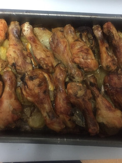 Una foto de Muslos de pollo al Vino
