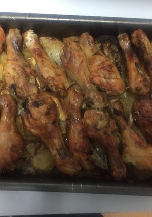 Una foto de Muslos de pollo al Vino