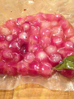 A picture of Sous Vide Pickled Pearl Onions.