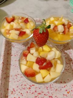 صورة لوصفة سلطة فواكه بسيطة 🍓🍏🍌🍊🍐