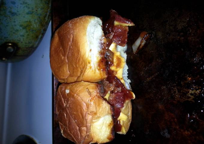 Smokey Mesquite BBQ Cheddar & Grilled Onion Sliders