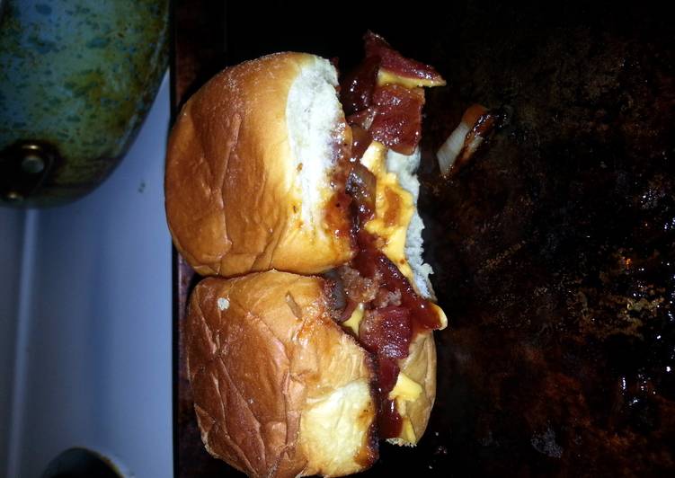 Saturday Fresh Smokey Mesquite BBQ Cheddar &amp; Grilled Onion Sliders