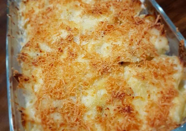 Langkah Mudah untuk Membuat Cheessy Potato Gratin yang Enak Banget