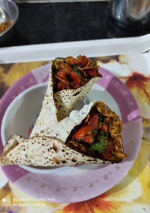 પાપડ કોન ચાટ (Papad Cone Chat Recipe In Gujarati) રેસીપી મુખ્ય ફોટો