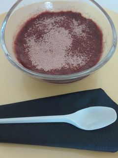 Una foto de Postre ligero de yogur y galletas