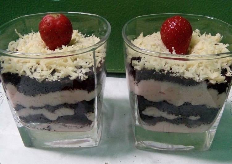 Resep Oreo strawberry cheesecake yang Lezat