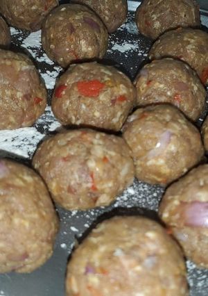 A picture of Cheesy meatballs.