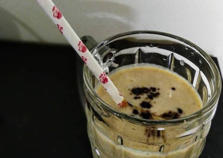 chicoo date smoothie recipe main photo