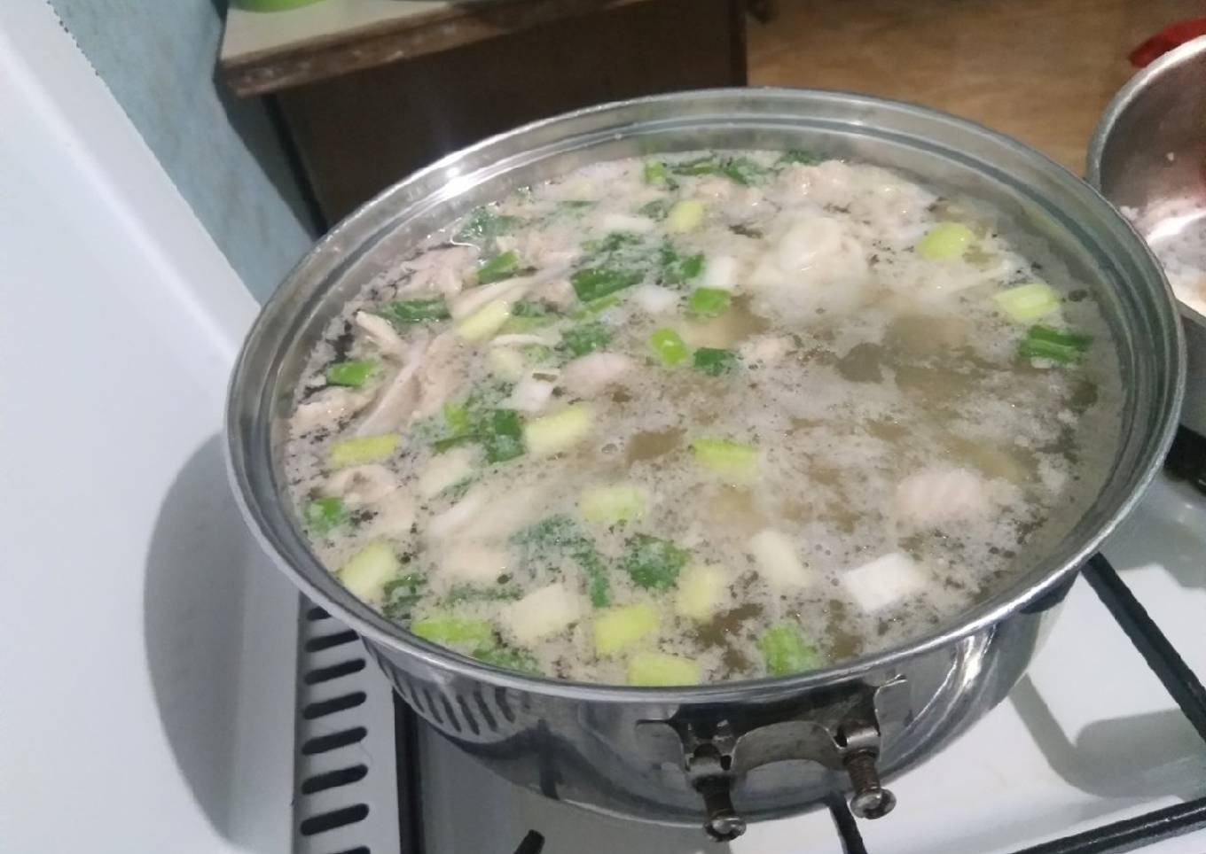 Pangsit Rebus Isi Ayam