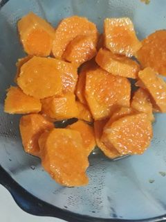 લીલી હળદરનું અથાણું (Lili Haldar Athanu Recipe In Gujarati) રેસીપી મુખ્ય ફોટો