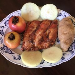 A picture of California Farm Baked Raisin Apple with Pork Ribs.