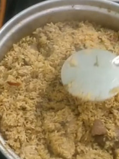 பாய் வீட்டு மட்டன் பிரியாணி(Bai veettu mutton biryani recipe in tamil) செய்முறை முக்கிய புகைப்படம்