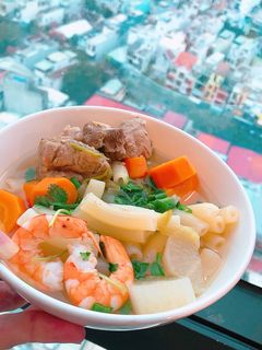 Hình của món Nui nấu tôm thịt.