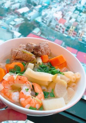 Hình của món Nui nấu tôm thịt.