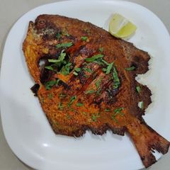 A picture of Pomfret Fish Fry OrVavval Meen Varuval.