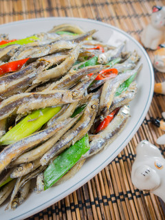 辣炒丁香魚@Selina Wu 的食譜成品照片
