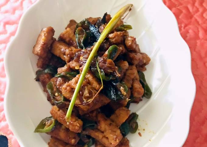 Cara membuat Orek Tempe Basah Pedas Manis Cara membuat Orek Tempe Basah Pedas Manis