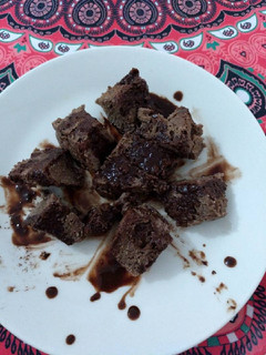 Una foto de Bizcocho chocolate y banana fit al microondas