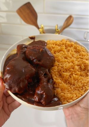 A picture of Chicken Mole.