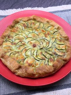 Une photo de Tarte courgettes/mozzarella