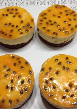 Una foto de Mini Cheesecake de Maracuyá