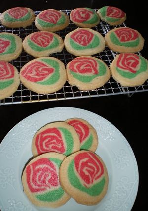 A picture of A Bouquet of Rose Flower Cookies for Mother's Day.
