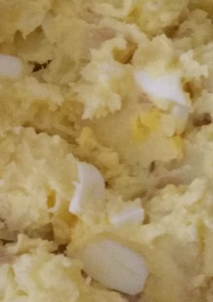 A picture of Tricia's Potato Salad.