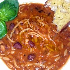A picture of sig's Fagioli ( Italien Bean and Pasta Soup).