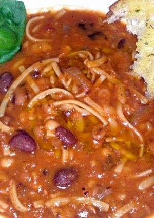 A picture of sig's Fagioli ( Italien Bean and Pasta Soup).