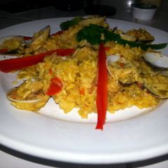 A picture of Seafood Paella.
