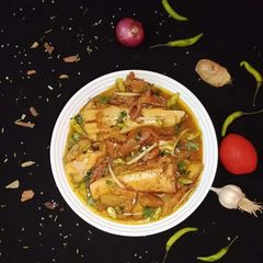 A picture of Beef Paaye.