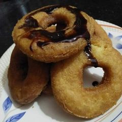 A picture of Eggless yeast free Donuts.